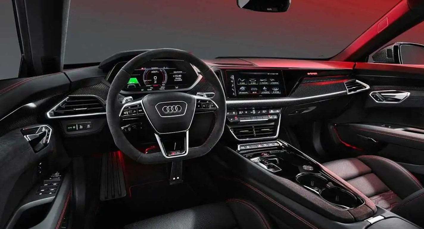 2023 Audi R8 Interior